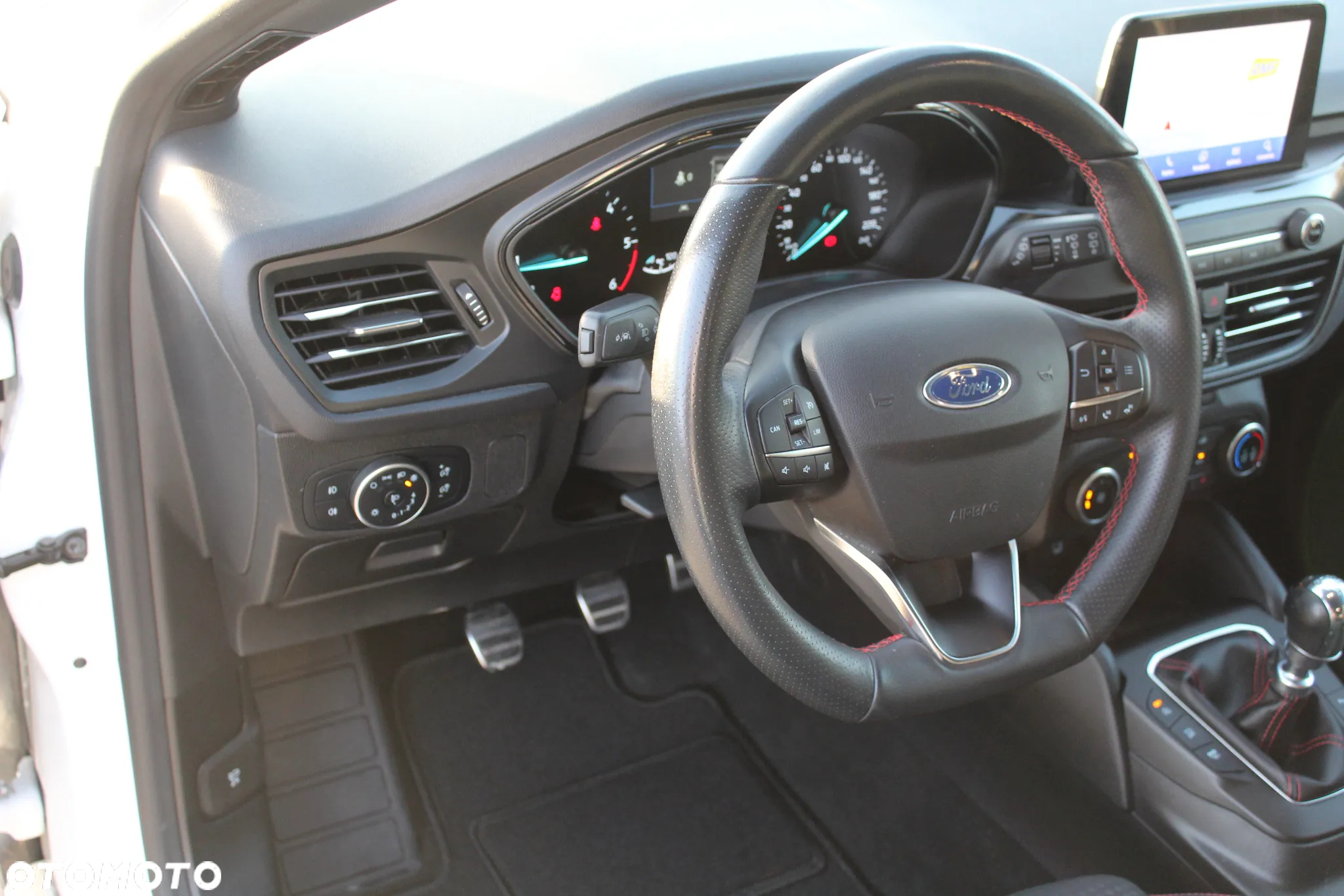 Ford Focus 2.0 EcoBlue ST-Line - 19