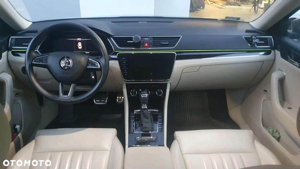 Skoda Superb 2.0 TSI 4x4 L&K DSG - 13