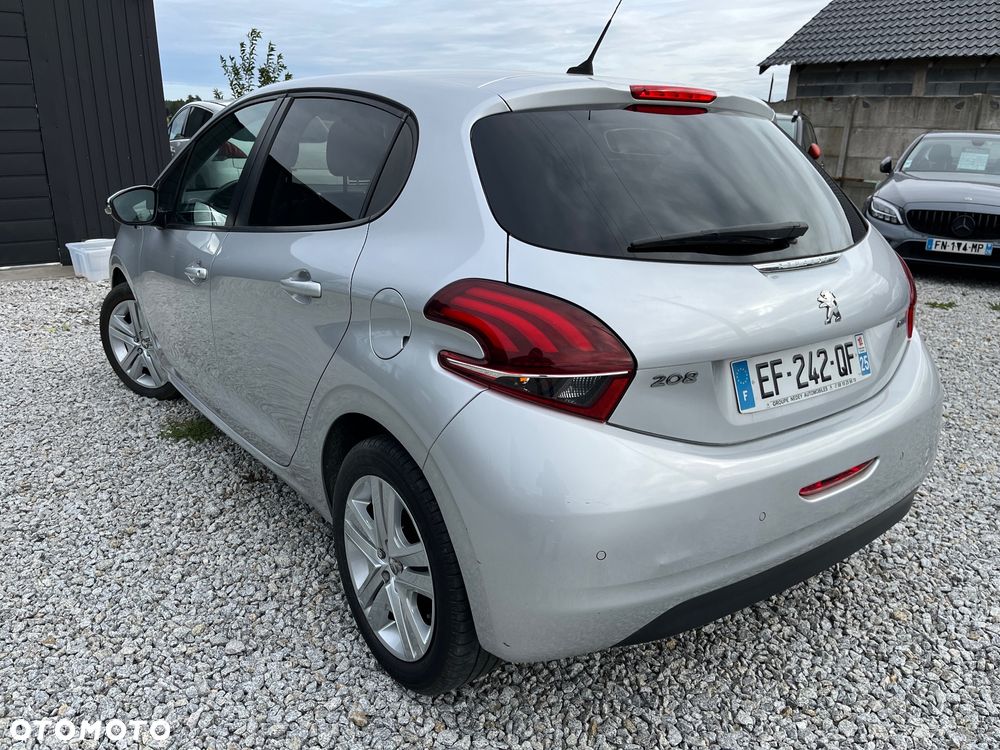 Peugeot 208 1.2 PureTech Style - 6