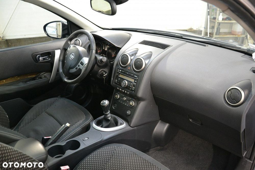 Nissan Qashqai - 23
