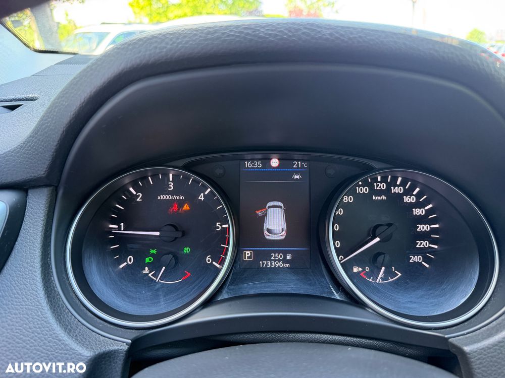 Nissan Qashqai 1.5 DCI DCT N-CONNECTA - 27