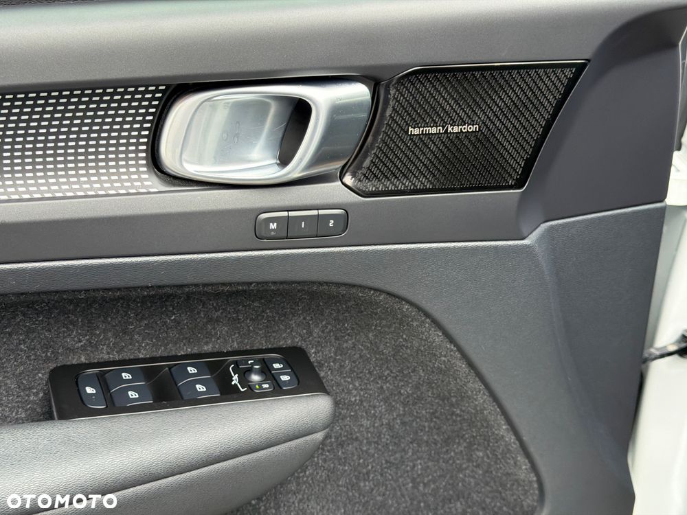 Volvo XC 40 T3 Geartronic RDesign - 35