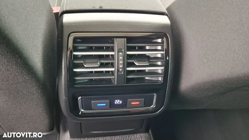 Volkswagen Passat 1.6 TDI (BlueMotion Technology) DSG Comfortline - 33