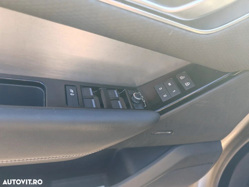 Land Rover Range Rover Velar R-Dynamic 2.0 D200 MHEV HSE - 17