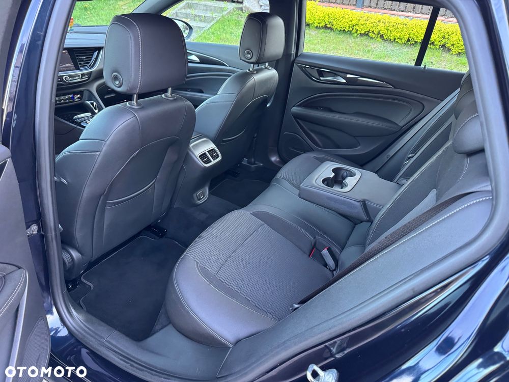 Opel Insignia 2.0 BiTurbo 4x4 Ultimate Exclusive - 6