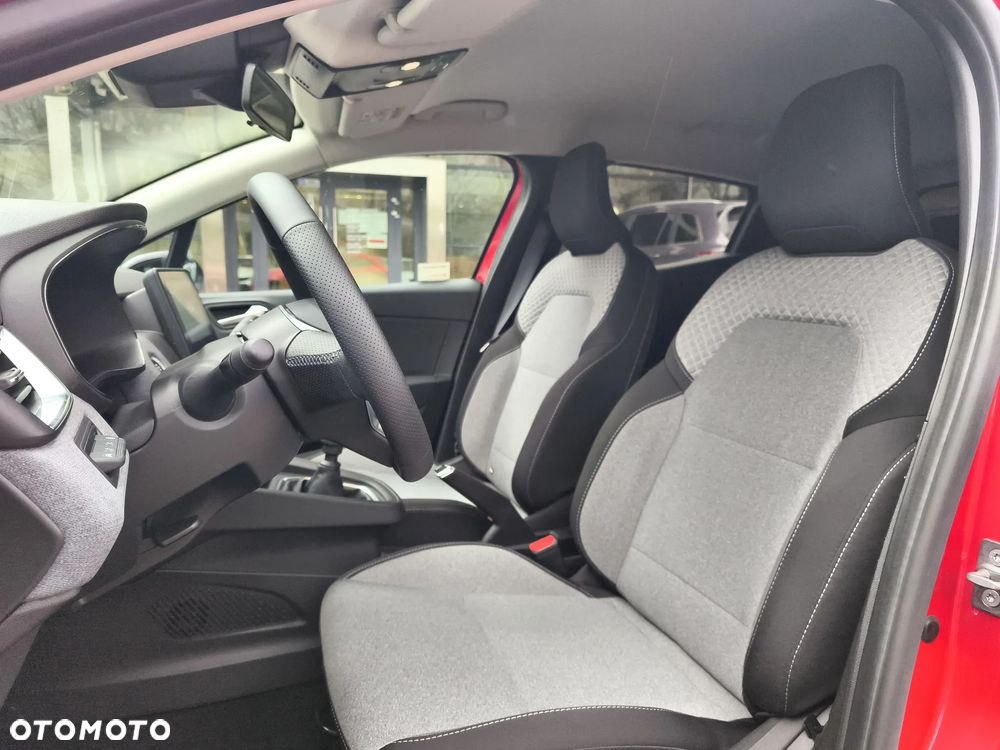 Mitsubishi Colt 1.0T Invite Style Cold - 12