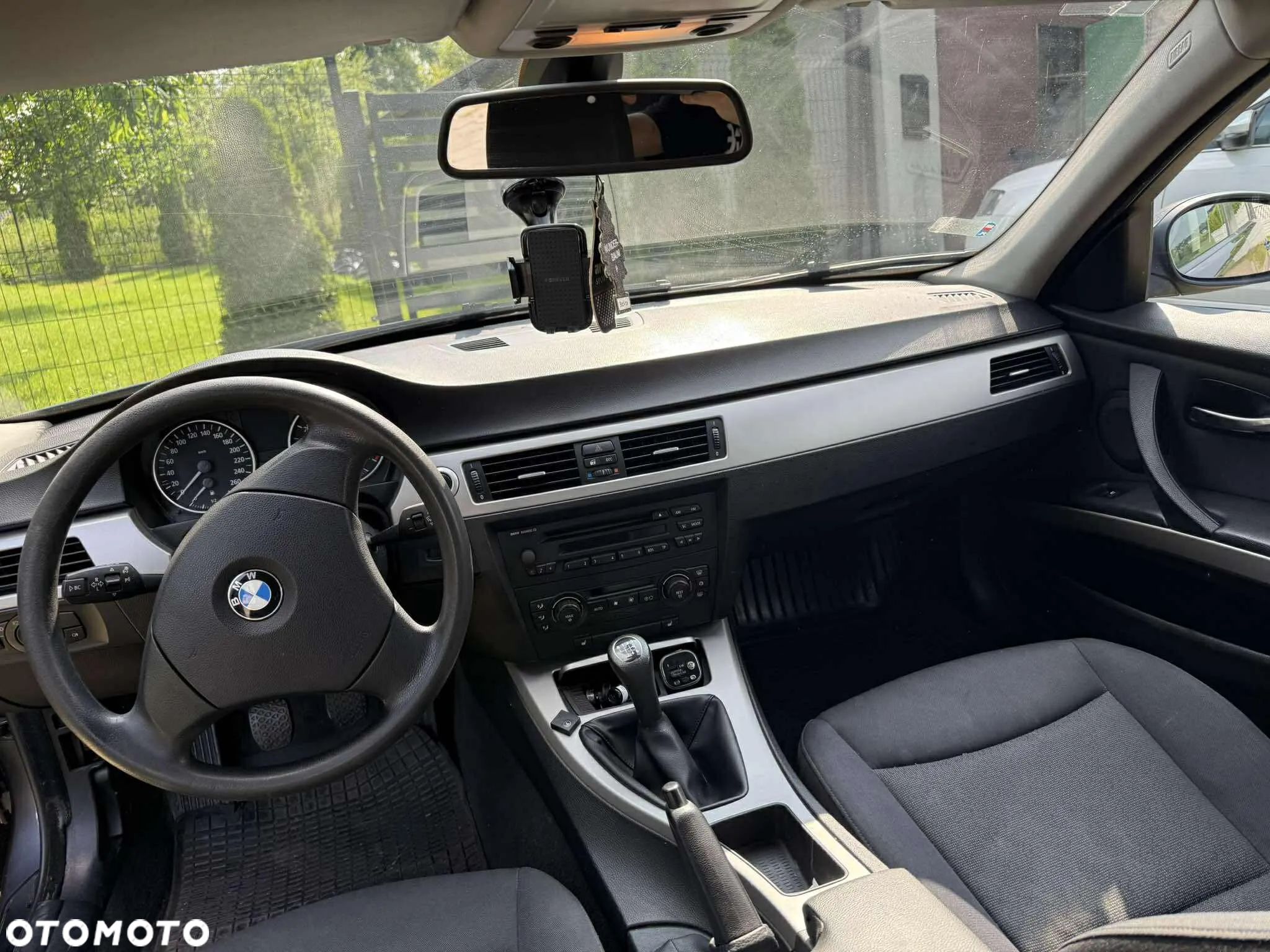 BMW Seria 3 318i - 1