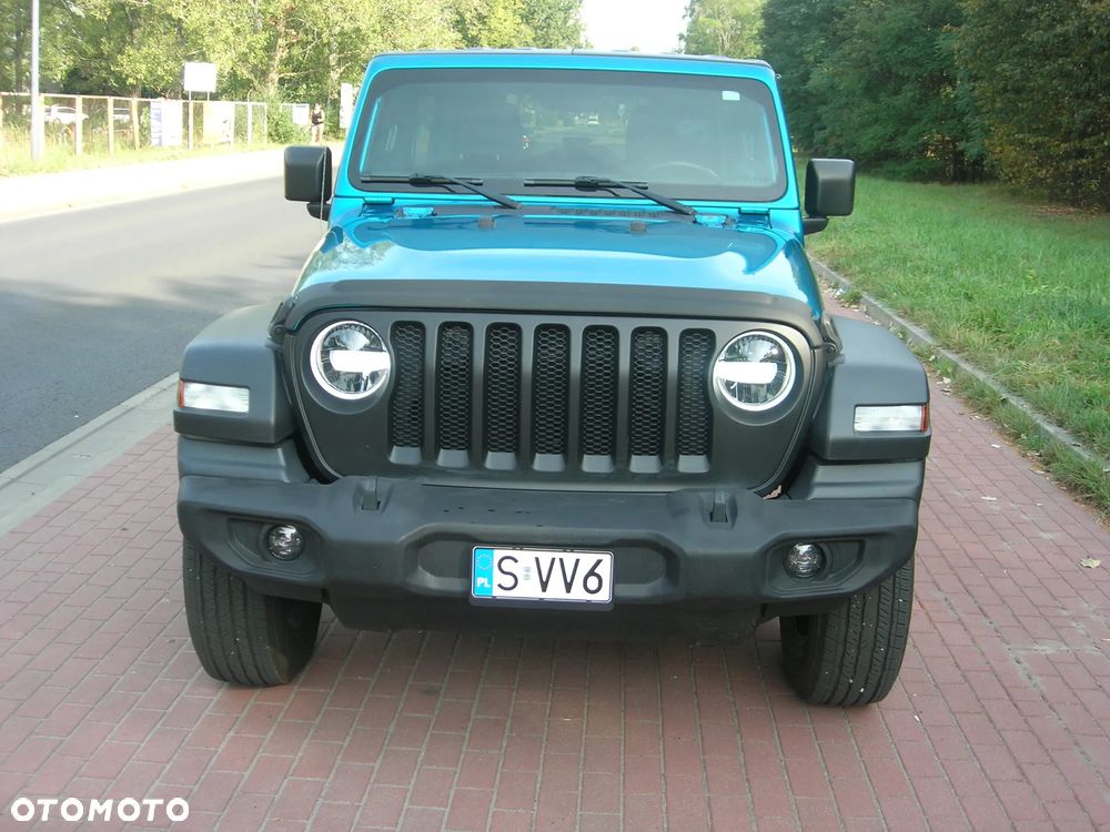 Jeep Wrangler - 1