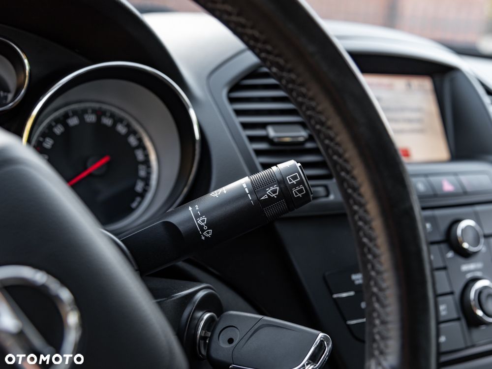 Opel Insignia - 29