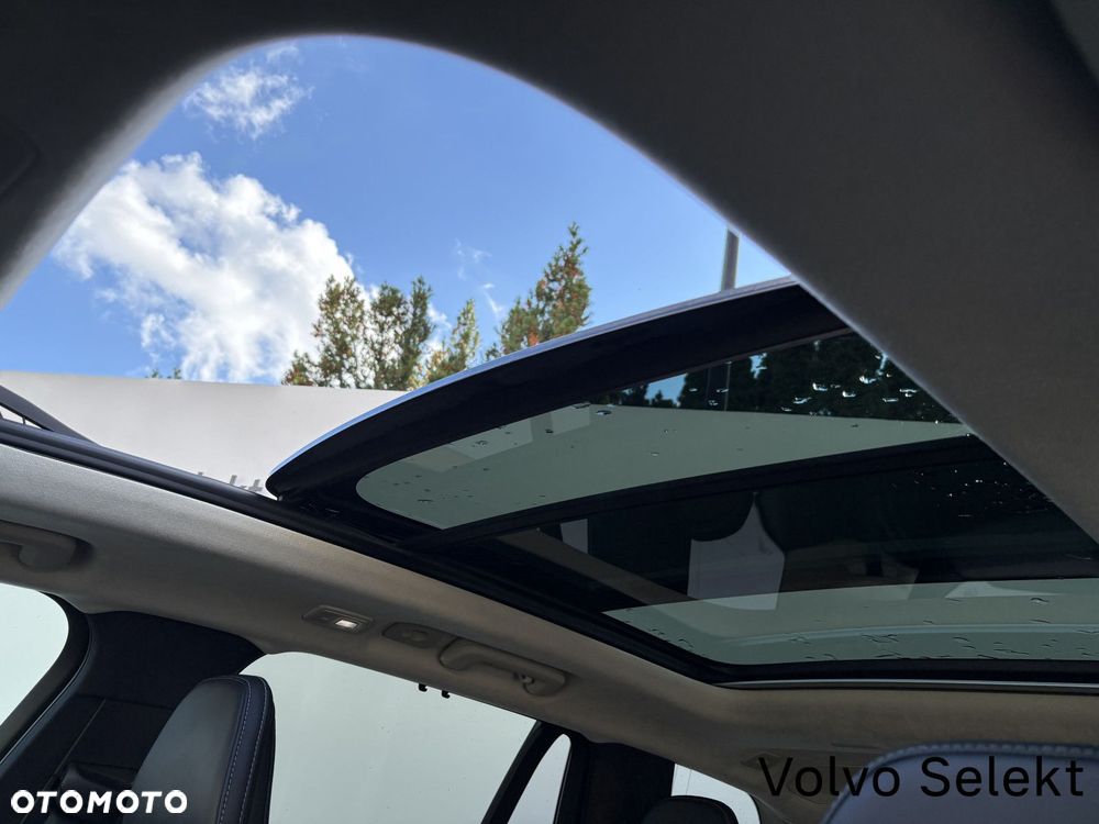 Volvo XC 90 - 23