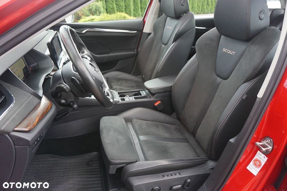 Skoda Octavia 2.0 TDI DSG 4x4 Scout First Edition - 29