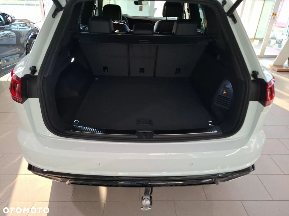 Volkswagen Touareg 3.0 V6 TDI 4Motion R-Line - 13