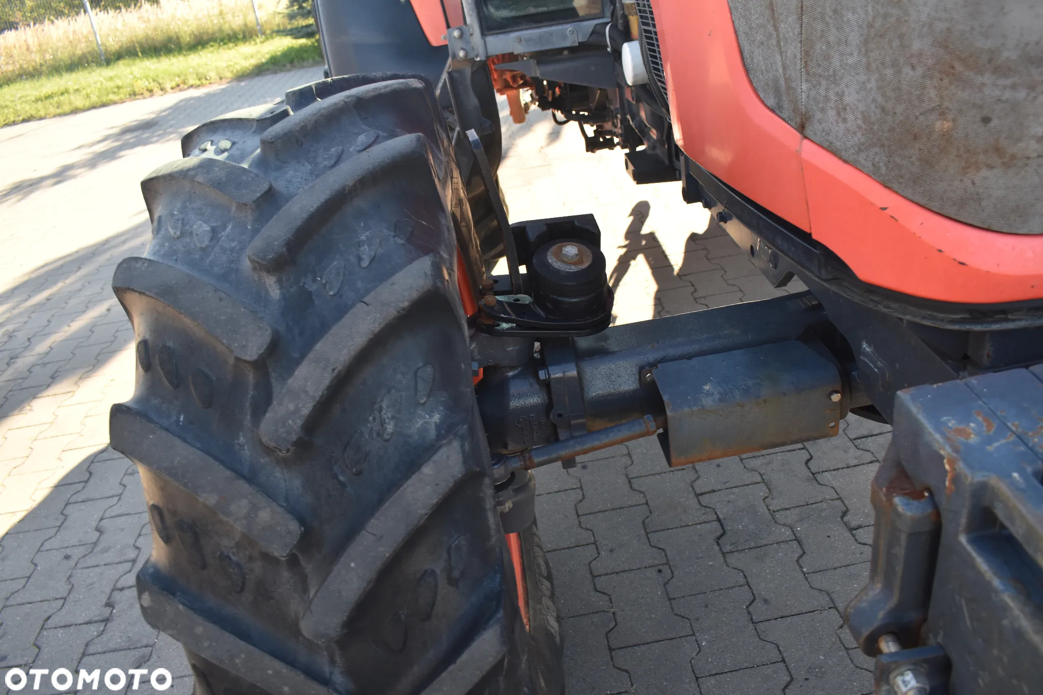 Kubota M9960 - 14