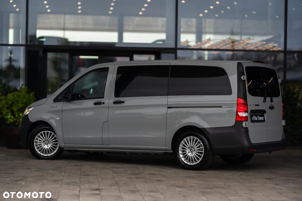 Mercedes-Benz eVito Tourer - 6