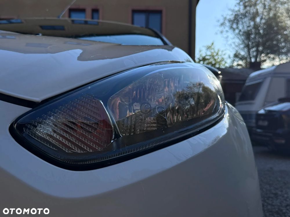 Ford Fiesta - 8