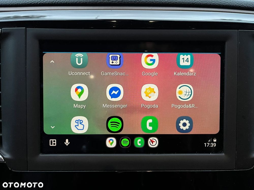 Chrysler Pacifica - 25