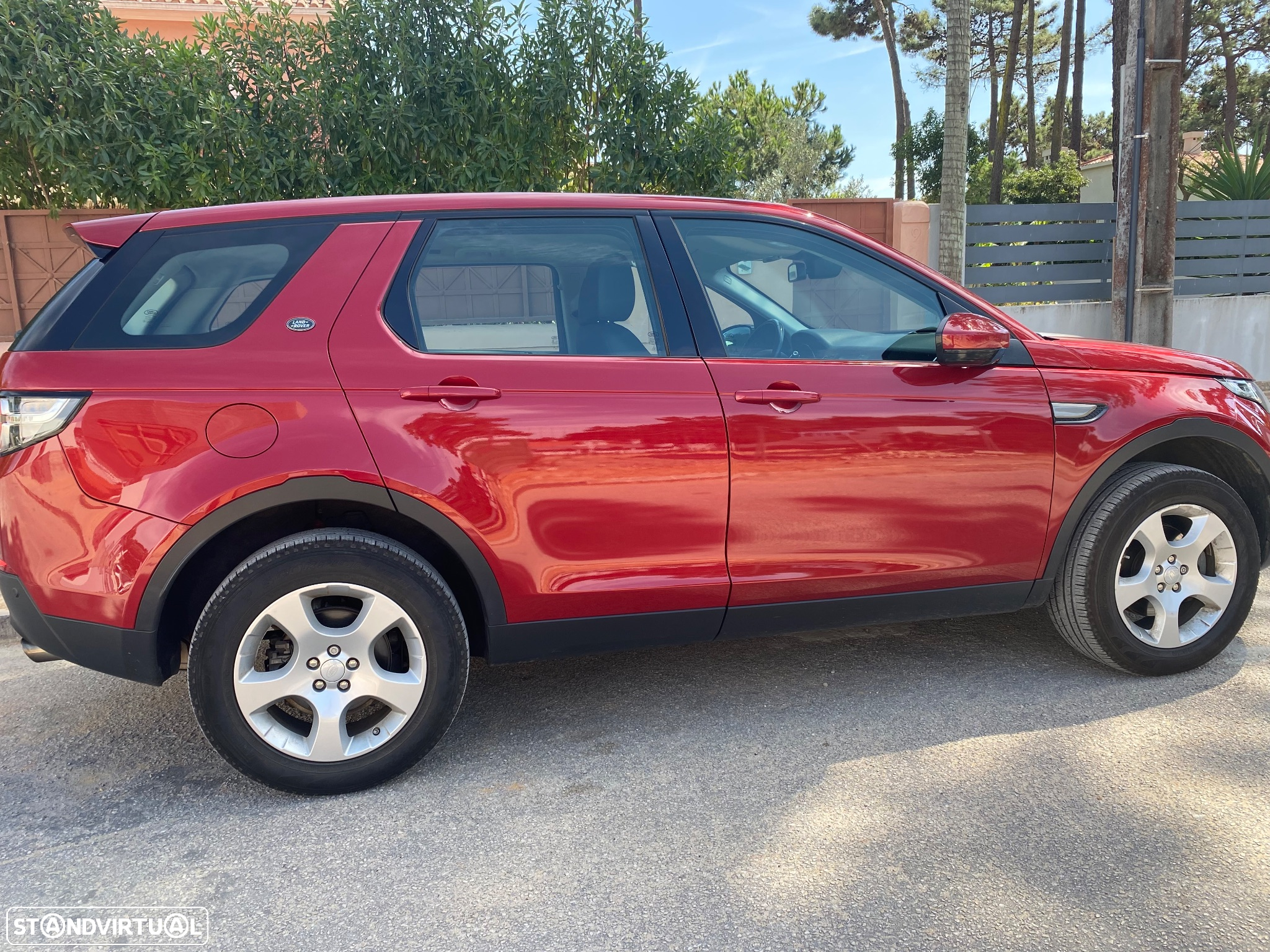 Land Rover Discovery Sport 2.0 eD4 Pure - 2
