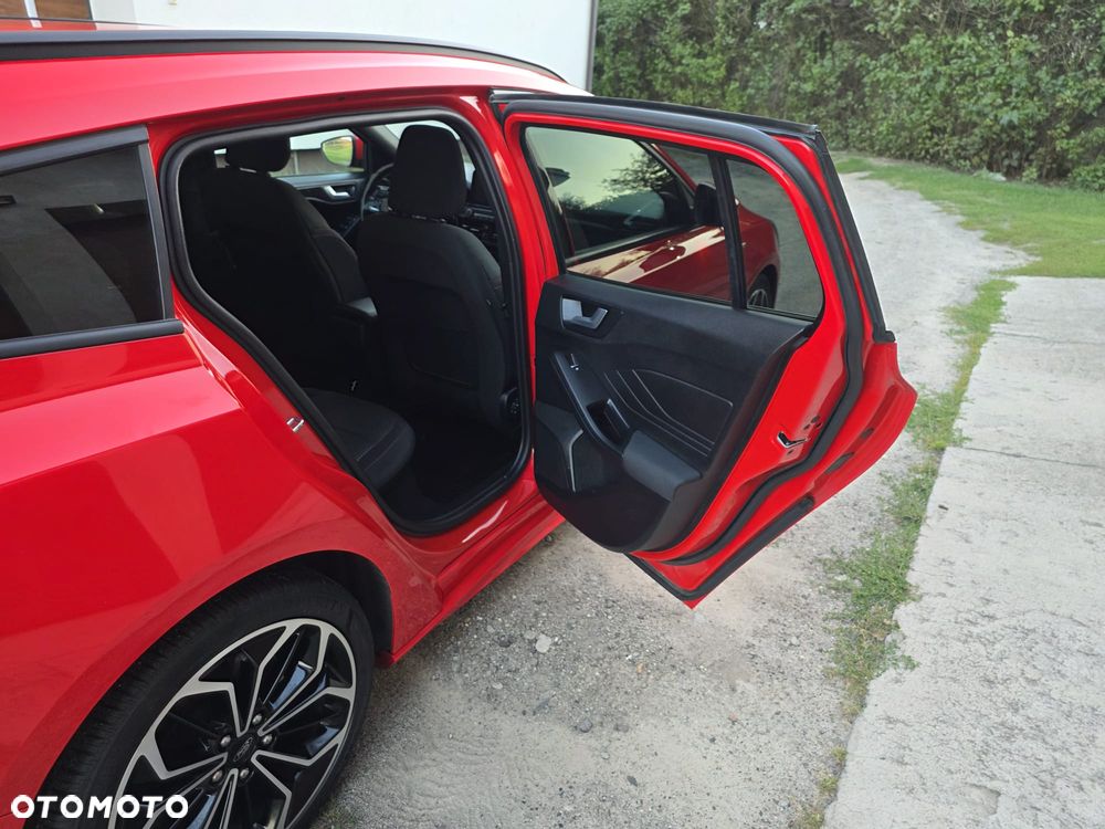 Ford Focus 2.0 EcoBlue ST-Line - 12