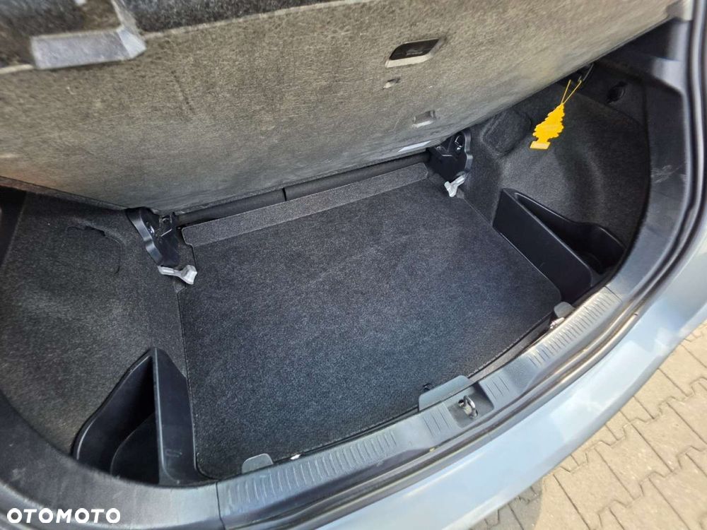 Toyota Auris - 18