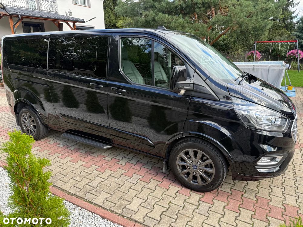 Ford Tourneo Custom - 8