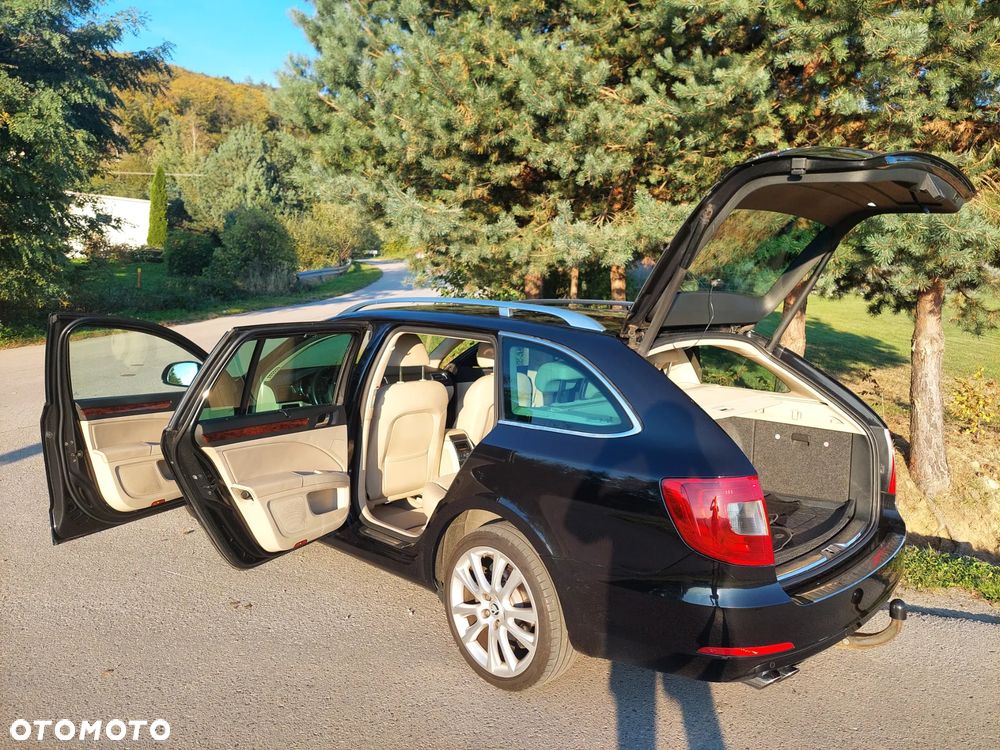 Skoda Superb 2.0 TDI 4x4 Platinum - 27