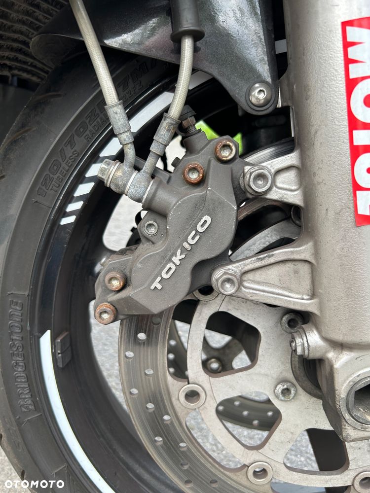 Suzuki GSX-R - 18