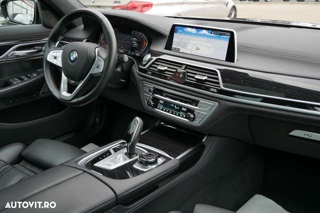 BMW Seria 7 - 12