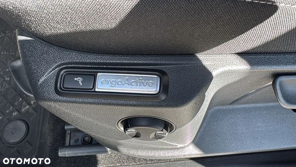 Volkswagen Tiguan - 14