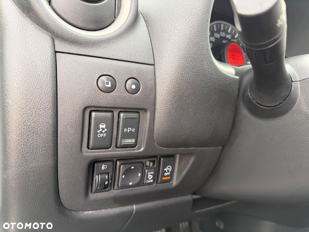 Nissan Micra 1.2 Bild der Frau - 20