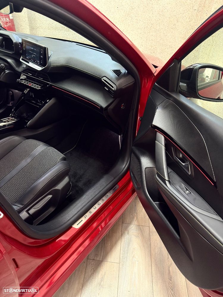 Peugeot 208 1.2 PureTech GT Line EAT8 - 26