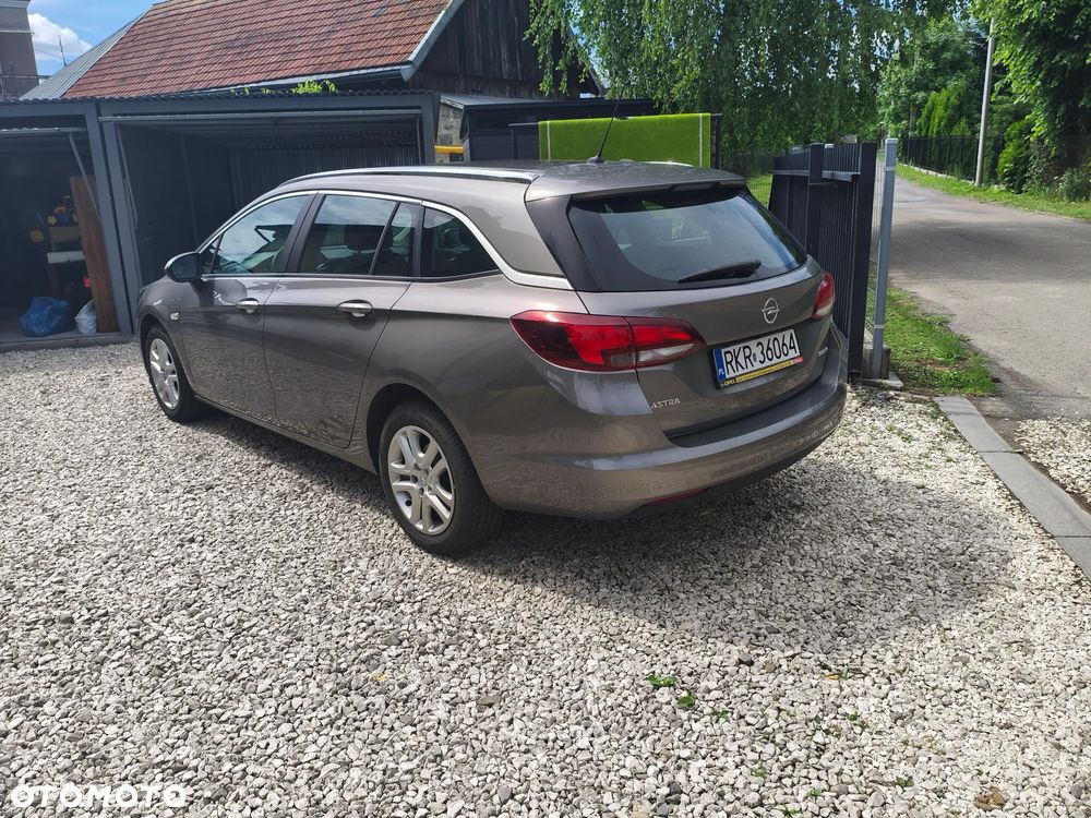 Opel Astra - 4