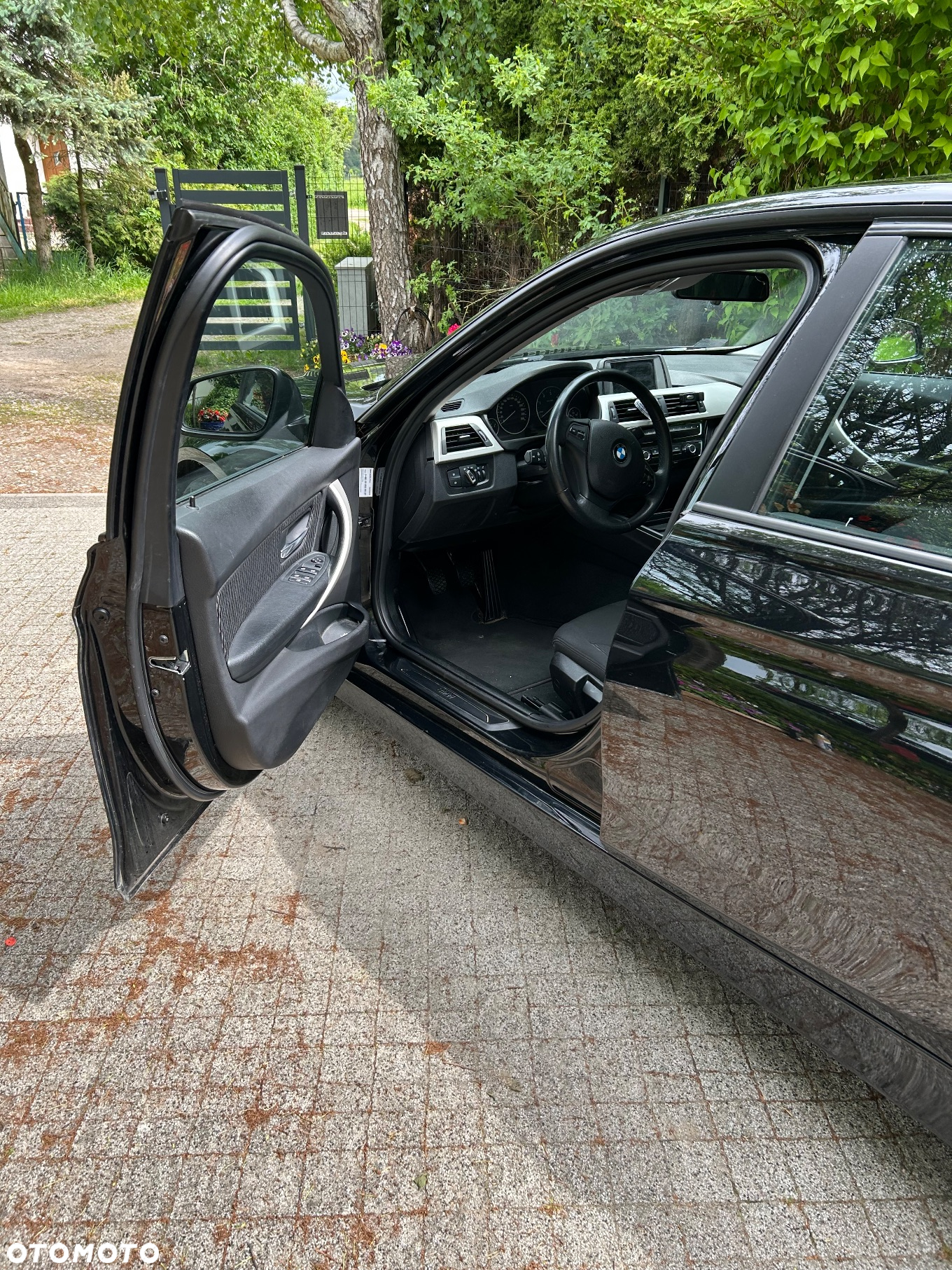 BMW Seria 3 318d - 11