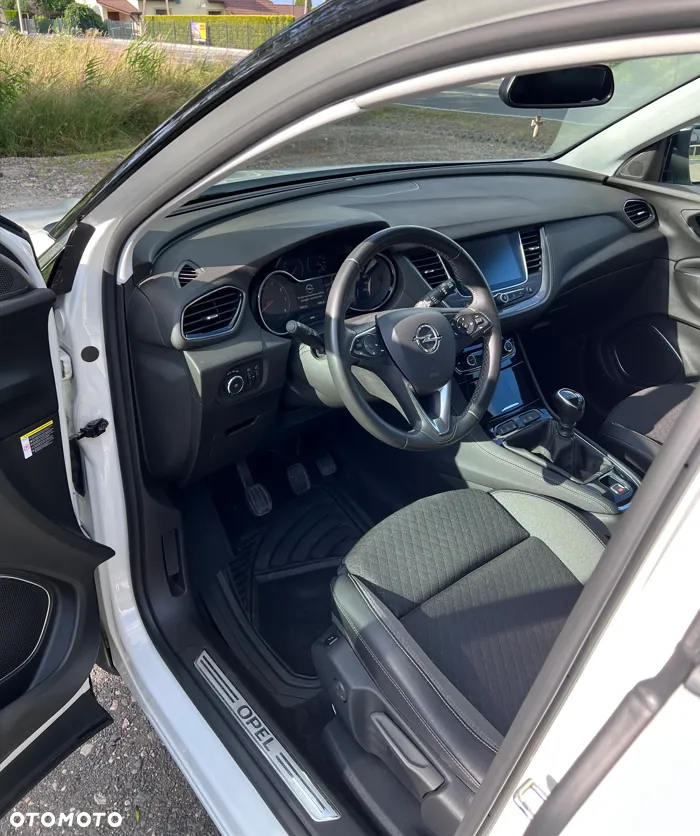 Opel Grandland X 1.2 T GPF Innovation S&S - 10