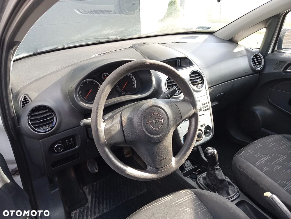 Opel Corsa - 14
