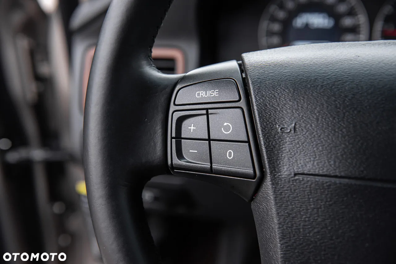 Volvo V70 2.0D Summum - 18