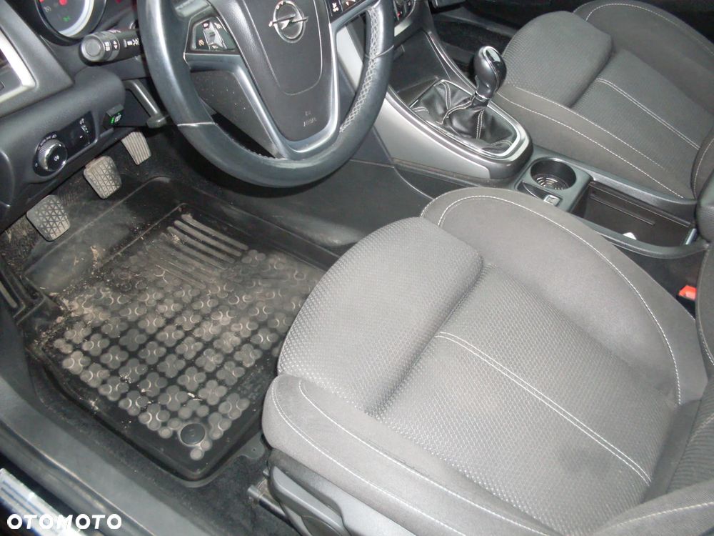 Opel Astra 1.4 Turbo Color Edition - 14