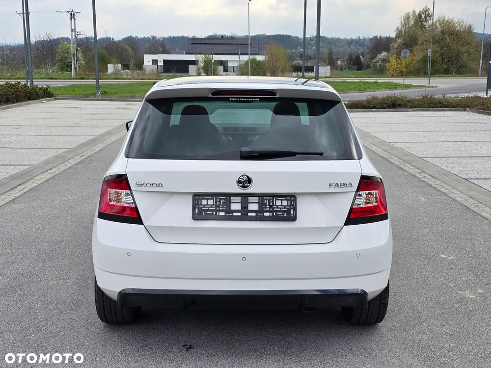 Skoda Fabia 1.0 TSI Monte Carlo - 24