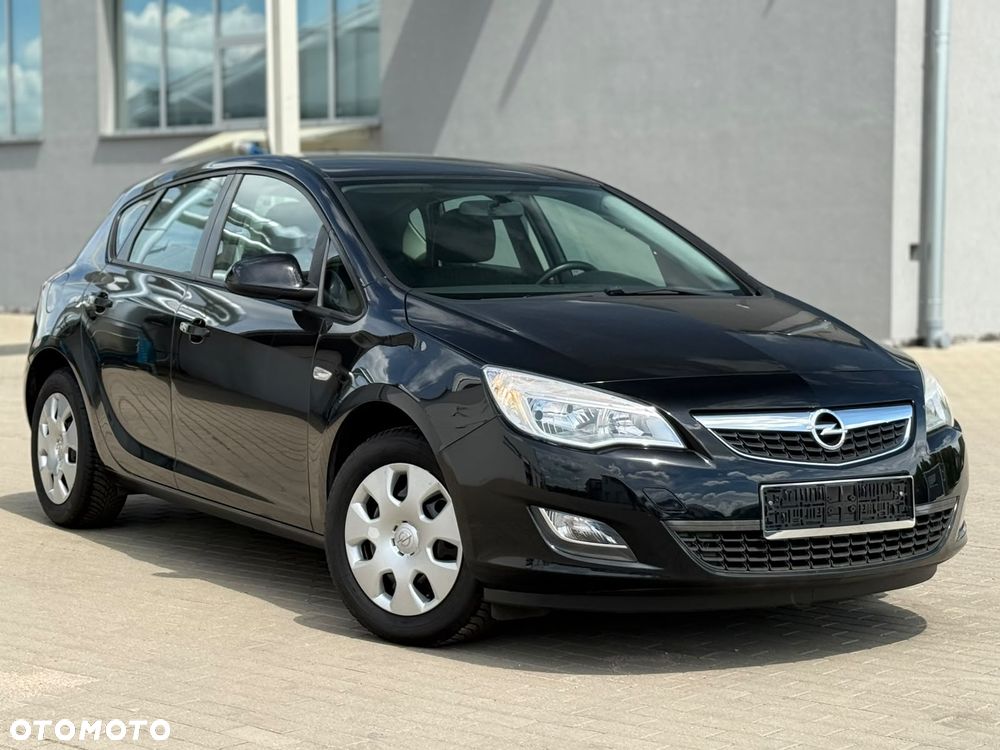 Opel Astra 1.4 150 Jahre - 2