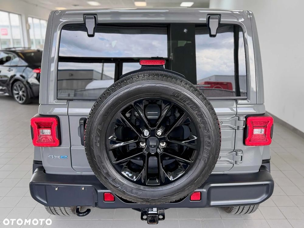 Jeep Wrangler - 5