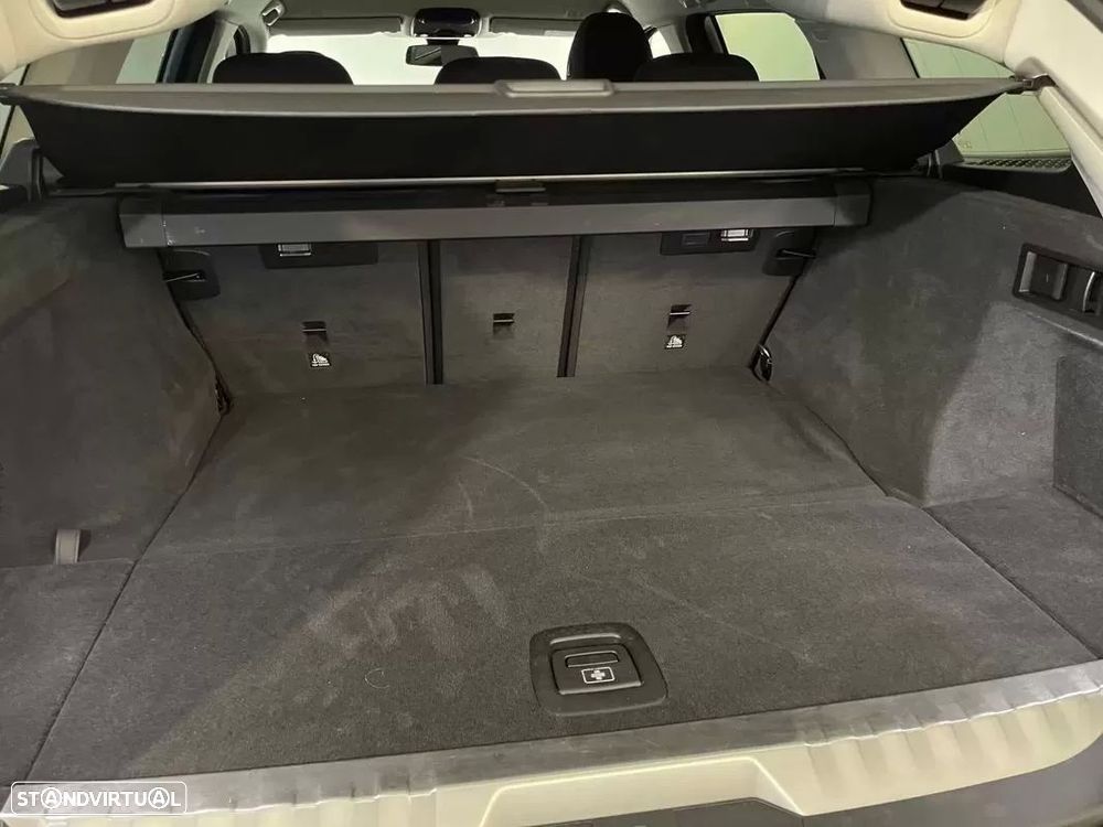 BMW 320 e Auto - 41