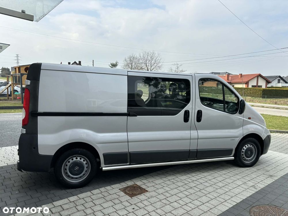 Opel Vivaro L2H1 2.9t - 4