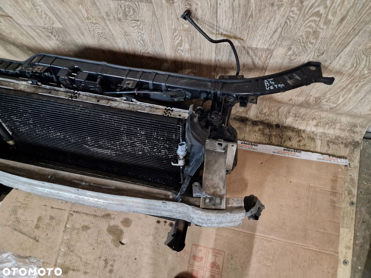 Pas Przedni Chłodnice AUDI A5 2.7 TDI 3.0 TDI 2010 - 6