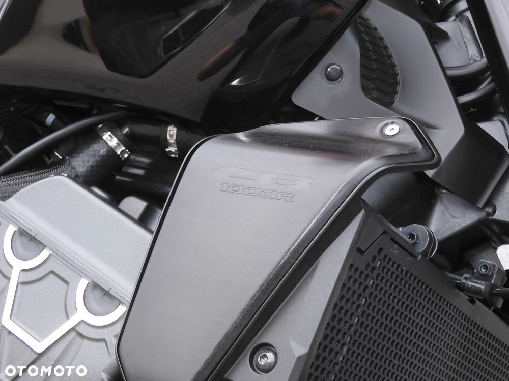 Honda CB - 10