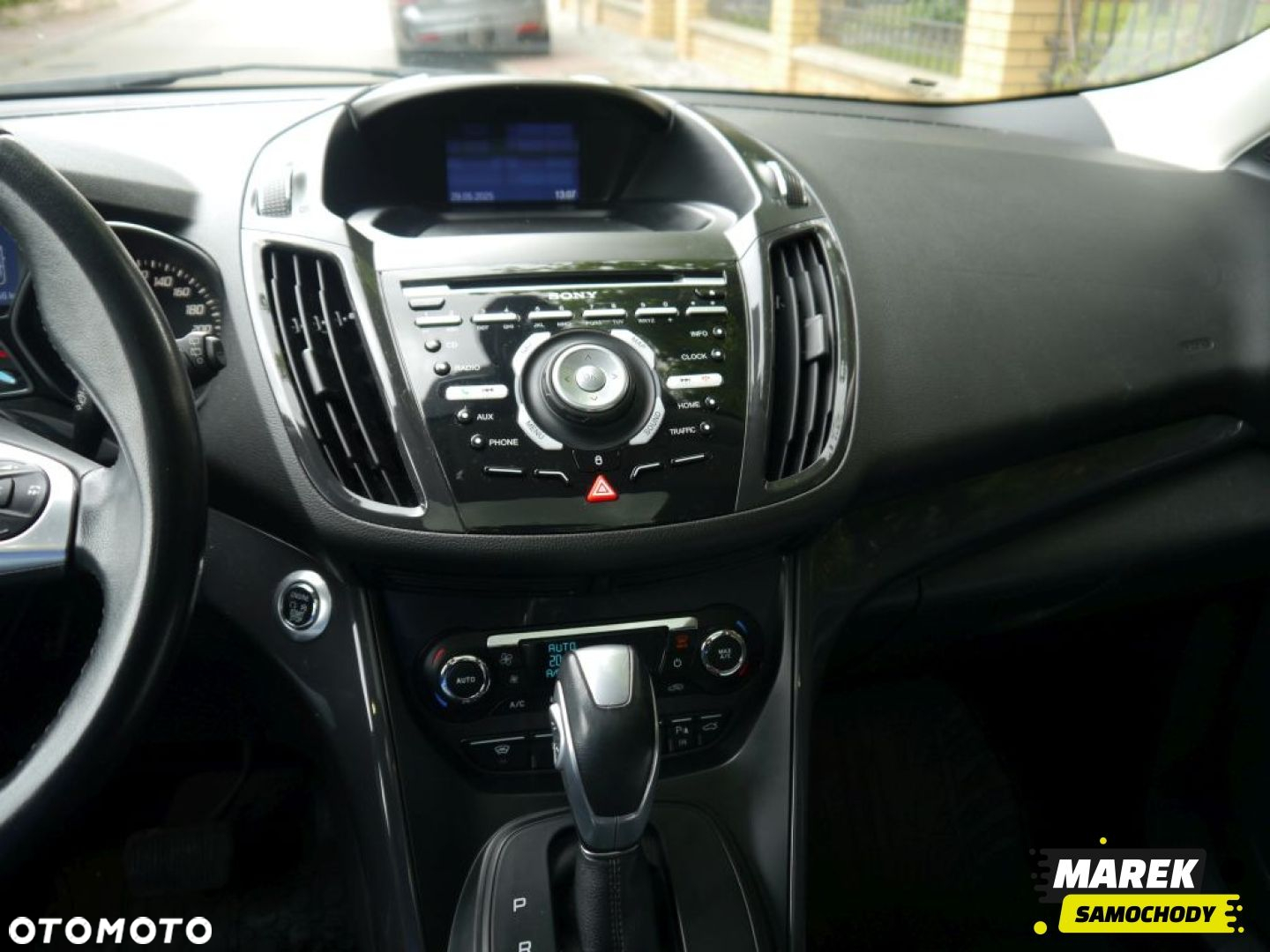 Ford Kuga - 19