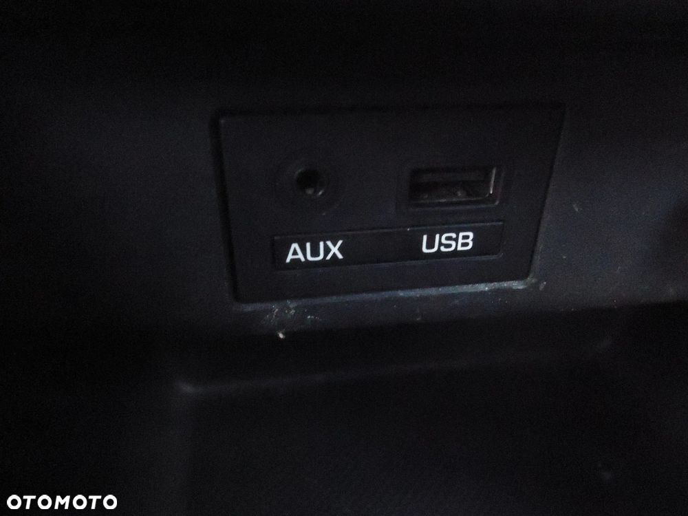 Hyundai i10 1.0 GO - 12