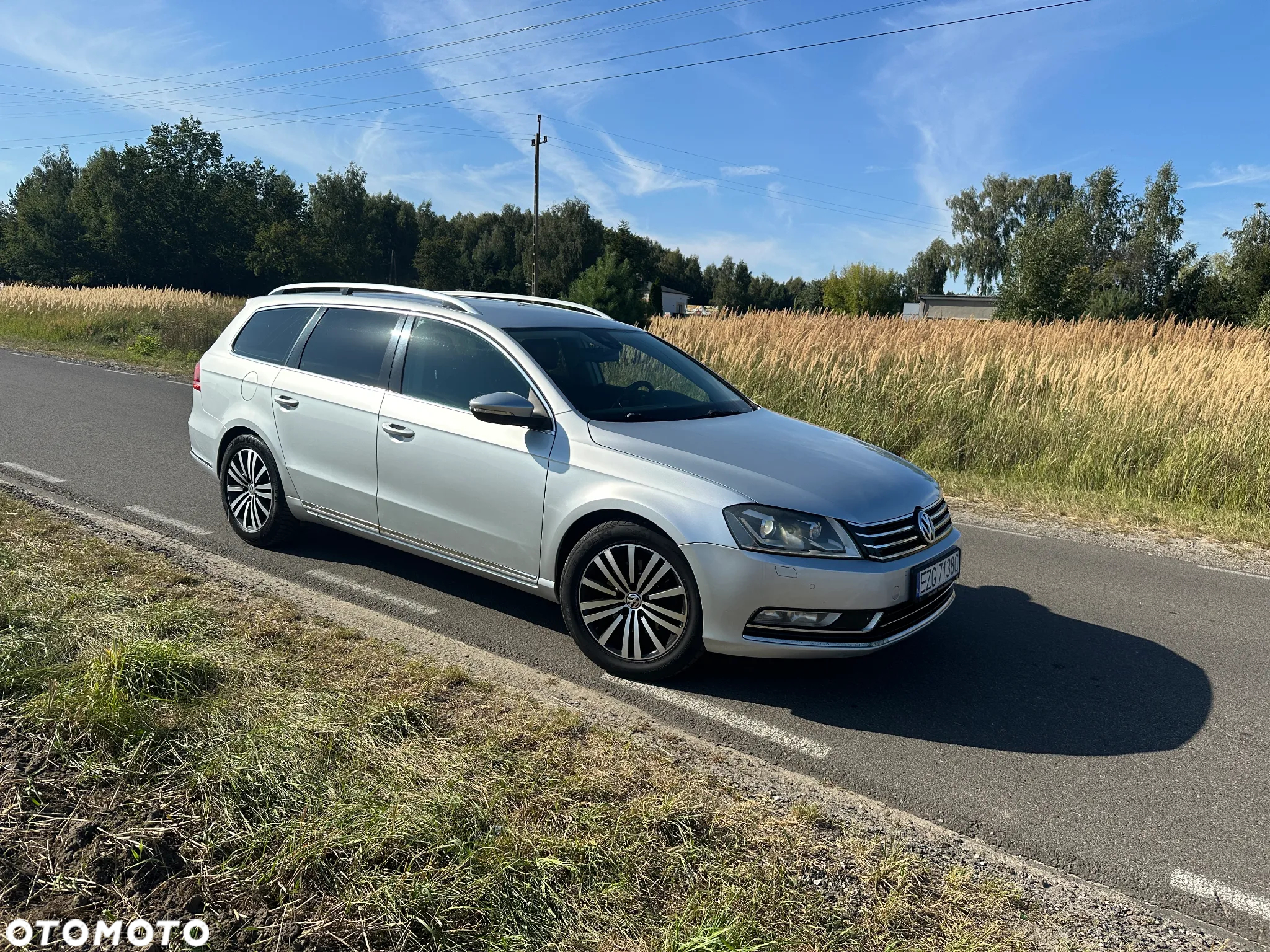 Volkswagen Passat 2.0 TDI Comfortline DSG - 14