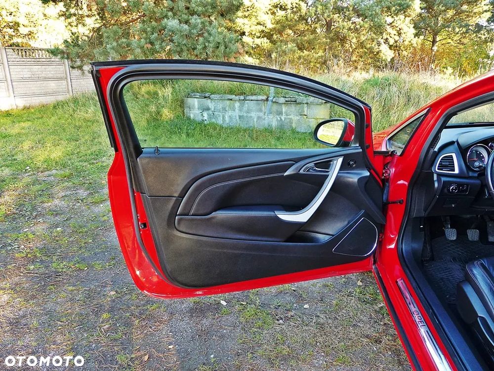 Opel Astra 1.6 Turbo Cosmo - 18