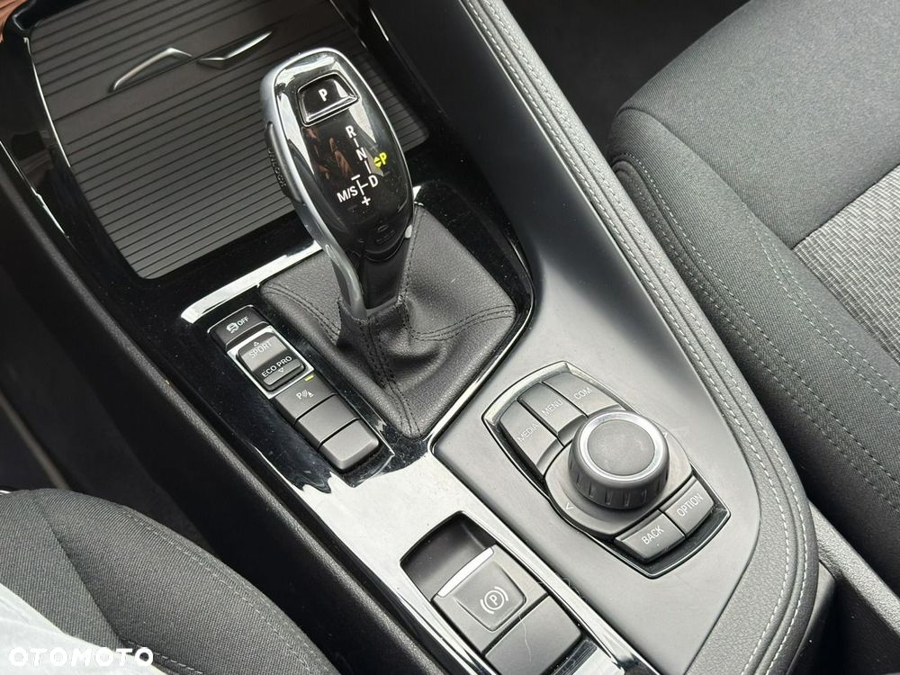 BMW X2 sDrive18i Advantage - 32