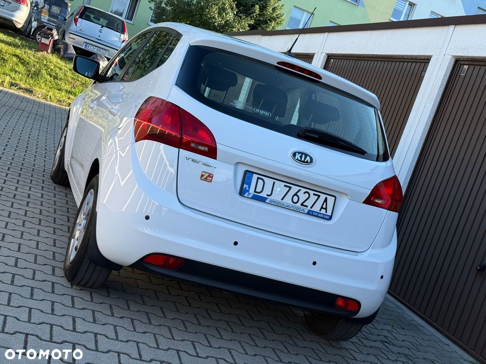 Kia Venga 1.6 M - 21