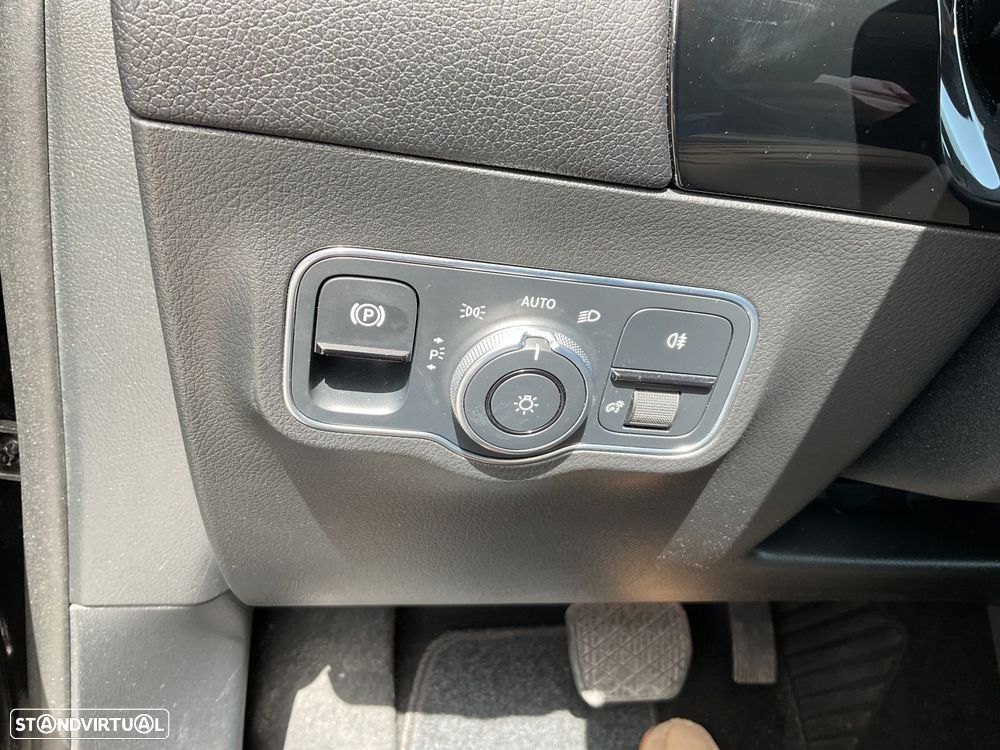 Mercedes-Benz GLA 200 d - 23